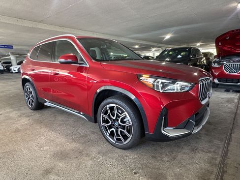 Used 2026 BMW X1 xDrive28i AWD/4WD image 5
