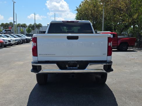 Used 2025 Chevrolet Silverado 2500 LT w/ Convenience Package image 6