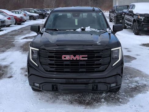 Used 2023 GMC Sierra 1500 Elevation w/ Preferred Package image 22