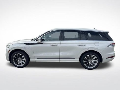 Used 2022 Lincoln Aviator Grand Touring w/ Equipment Group 301A AWD/4WD image 6
