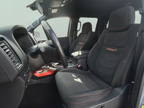 Used 2022 Nissan Frontier Pro-X image 11