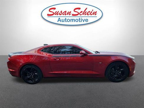 Used 2021 Chevrolet Camaro LT RWD image 16