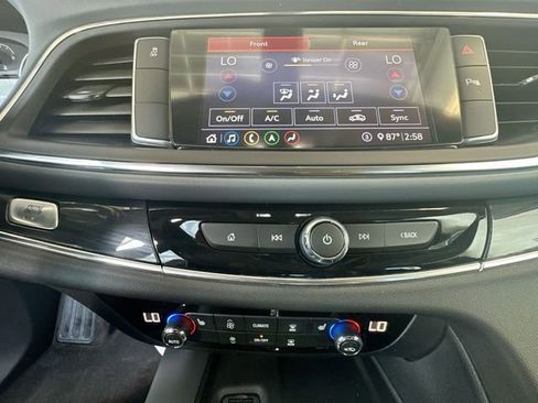 Used 2020 Buick Enclave Essence w/ Sound and Sites Package FWD image 21