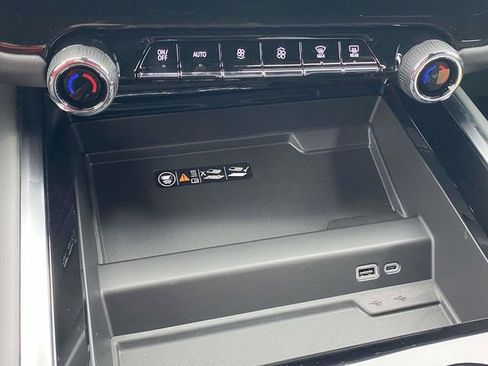 New 2026 Chevrolet Suburban RST w/ Advanced Technology Package image 31