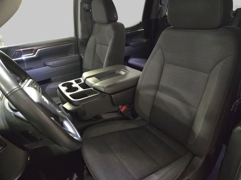 Used 2025 Chevrolet Silverado 1500 LT image 17