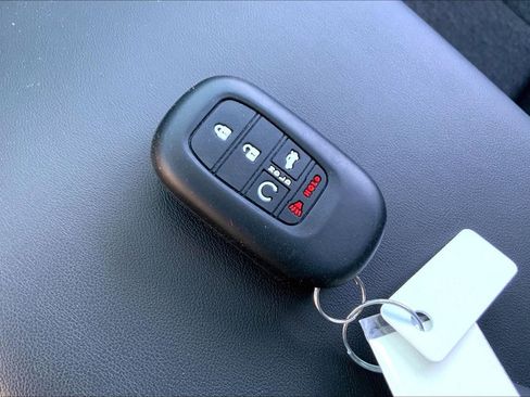 Used 2025 Honda Accord SE image 13