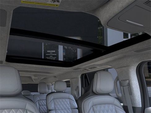 New 2025 Lincoln Navigator L Black Label image 22
