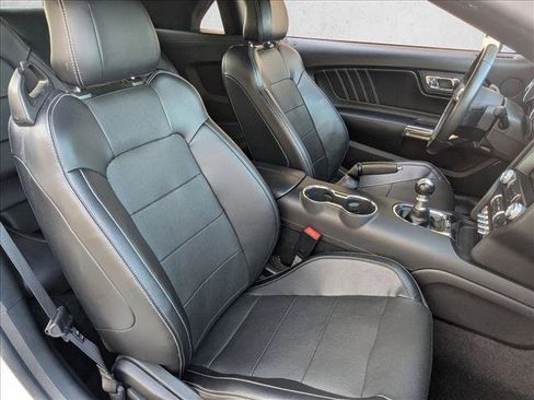 Used 2015 Ford Mustang GT Premium image 20