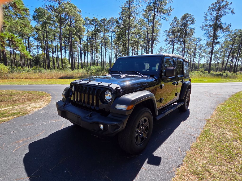 Used 2023 Jeep Wrangler Unlimited Sport AWD/4WD image 1