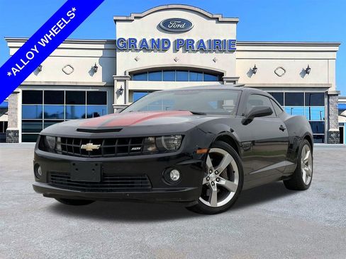 Used 2013 Chevrolet Camaro SS RWD image 1