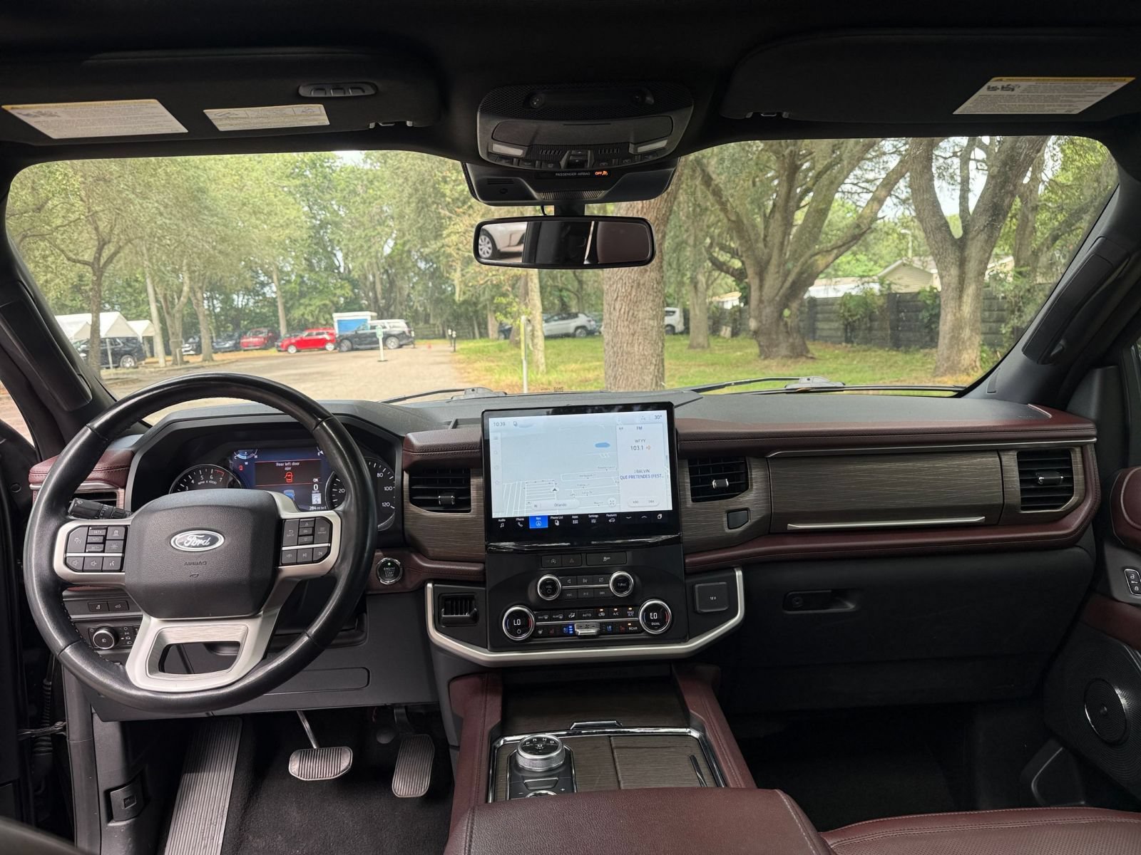 Used 2024 Ford Expedition Limited AWD/4WD image 34