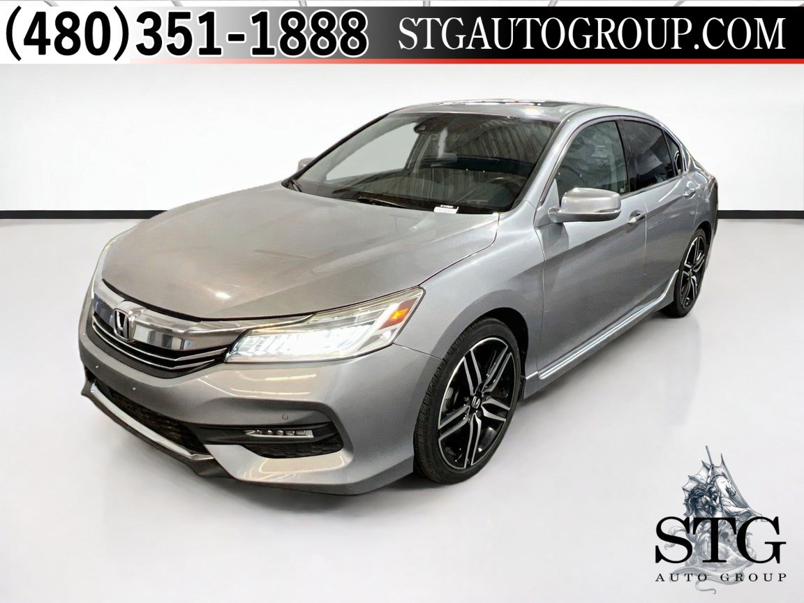 Used 2017 Honda Accord Touring image 1
