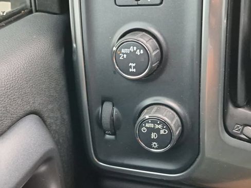 Used 2017 Chevrolet Silverado 1500 LT w/ All Star Edition AWD/4WD image 26