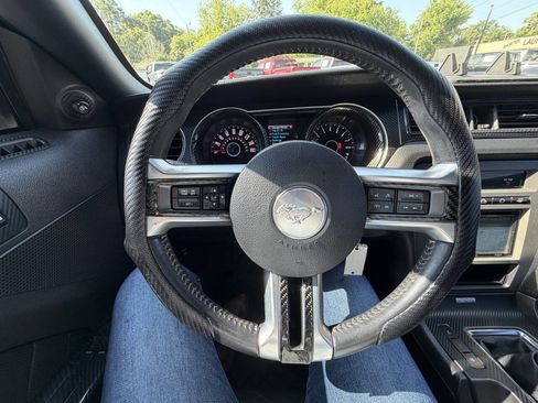 Used 2014 Ford Mustang GT Premium RWD image 18