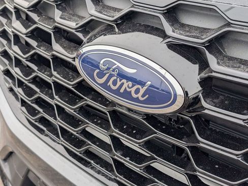 New 2026 Ford Explorer ST-Line w/ ST-Line Street Pack image 12