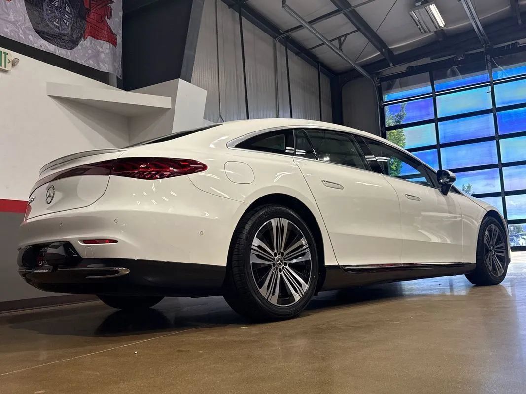 Used 2022 Mercedes-Benz EQS 450+ Sedan image 49