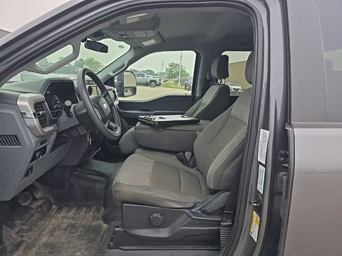 Used 2023 Ford F150 XLT w/ Trailer Tow Package AWD/4WD image 10