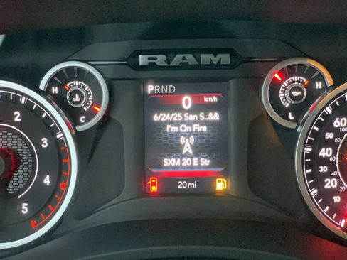 Used 2025 RAM 2500 Big Horn image 29