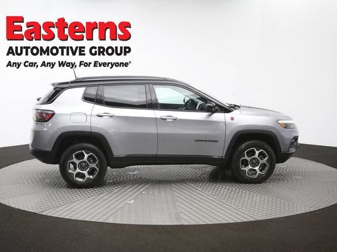Used 2022 Jeep Compass Trailhawk w/ Trailhawk Elite Group AWD/4WD image 46