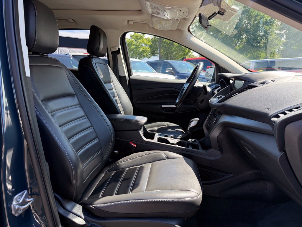 Used 2019 Ford Escape SEL AWD/4WD image 32