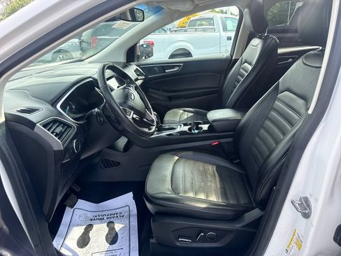 Used 2018 Ford Edge SEL w/ Equipment Group 201A AWD/4WD image 27