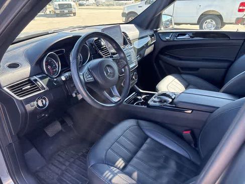 Used 2019 Mercedes-Benz GLS 450 4MATIC image 9