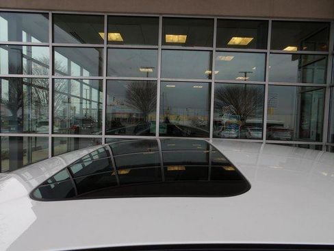 Used 2025 Nissan Altima 2.5 SR w/ SR Premium Package image 12