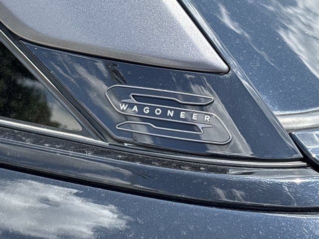 Used 2025 Jeep Wagoneer S Limited AWD/4WD image 10