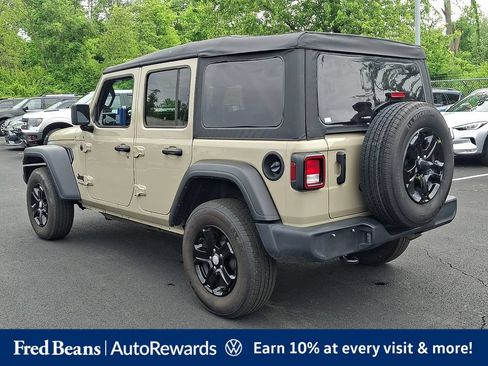 Used 2022 Jeep Wrangler Unlimited Sport AWD/4WD image 9