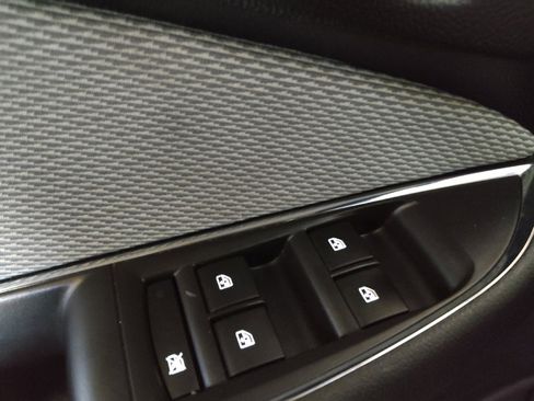 Used 2019 Chevrolet Cruze LS image 27