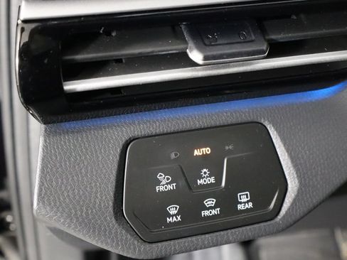 Used 2024 Volkswagen ID.4 Pro S AWD/4WD image 21