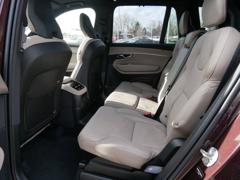 New 2026 Volvo XC90 T8 Ultra w/ Protection Package Premier image 6