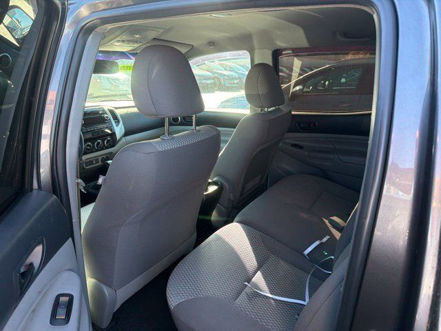 Used 2012 Toyota Tacoma PreRunner w/ SR5 Pkg RWD image 9