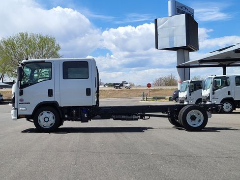 New 2026 Isuzu NPR HD image 4