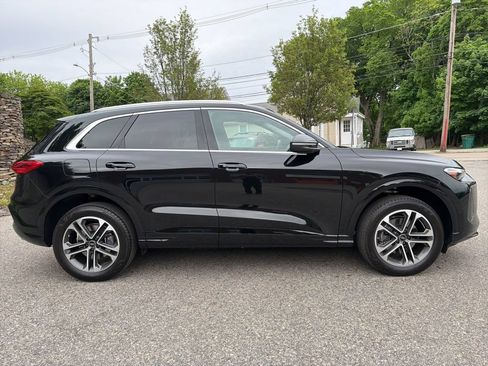 Used 2025 Audi Q5 Premium AWD/4WD image 7