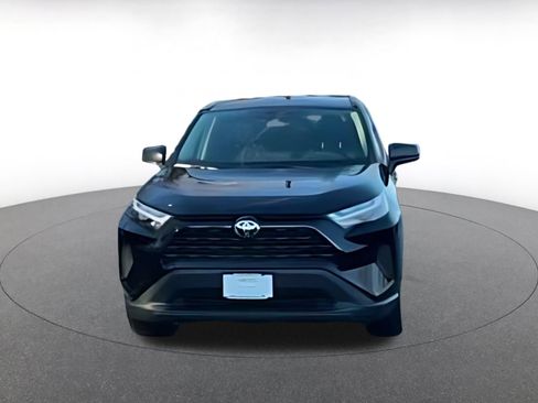Used 2025 Toyota RAV4 LE image 16