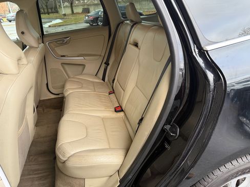 Used 2010 Volvo XC60 T6 image 14