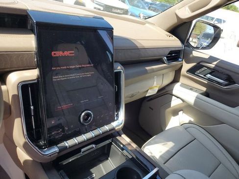 New 2026 GMC Yukon XL Denali w/ Denali Reserve Package AWD/4WD image 26