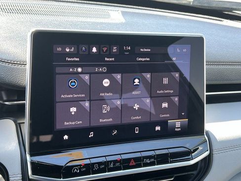 Used 2025 Jeep Compass Limited image 13