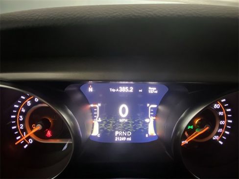 Used 2021 Jeep Gladiator Willys image 15