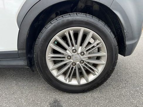 Used 2021 Hyundai Kona SEL Plus image 19