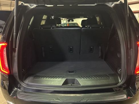 Used 2024 GMC Yukon SLT image 26