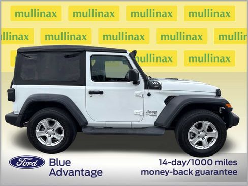 Used 2019 Jeep Wrangler Sport AWD/4WD image 2