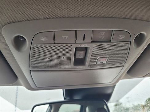 Used 2019 Nissan Rogue SL w/ Premium Package image 23