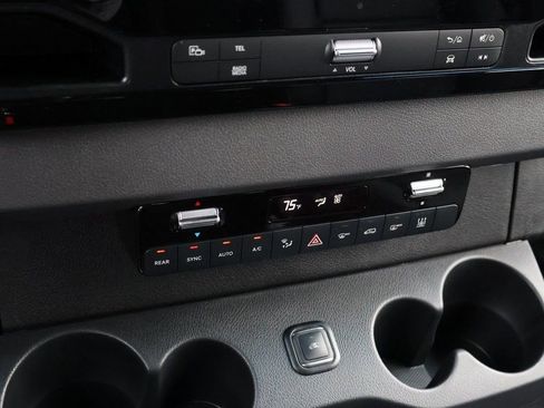 New 2025 Mercedes-Benz Sprinter 2500 image 34