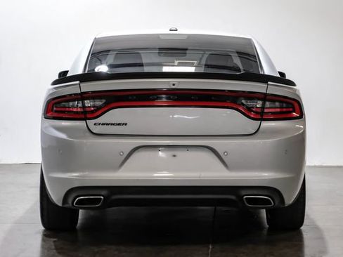 Used 2021 Dodge Charger SXT w/ Blacktop Package RWD image 11