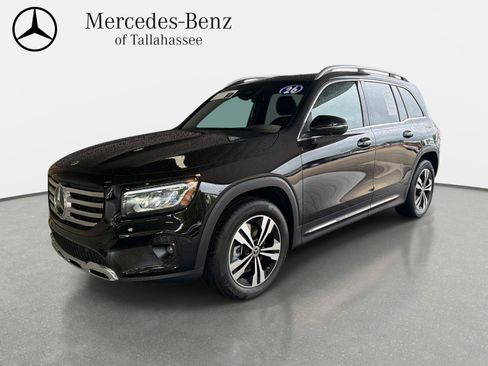 Used 2026 Mercedes-Benz GLB 250 image 1