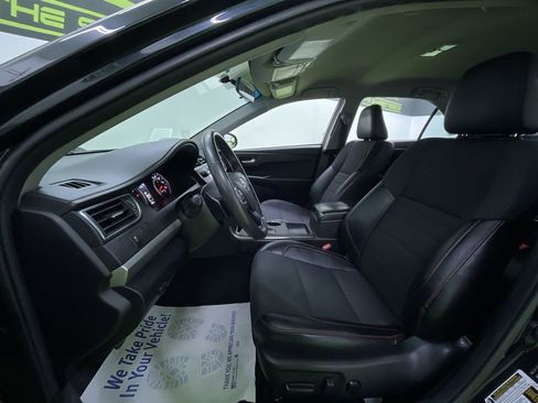 Used 2017 Toyota Camry SE image 17