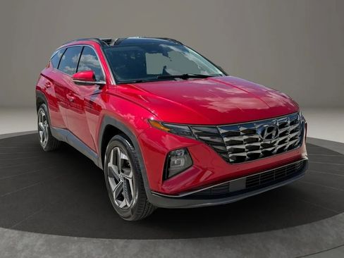 Used 2022 Hyundai Tucson Limited AWD/4WD image 3