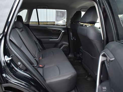 Certified 2025 Toyota RAV4 LE AWD/4WD image 22